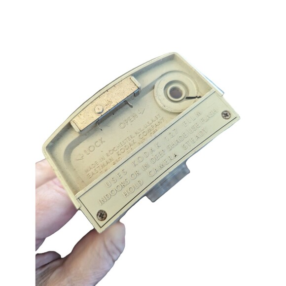 Kodak Hawkeye Flashfun Camera 1960s Main Housing Beige Vintage Inside Internal - Picture 3 of 6